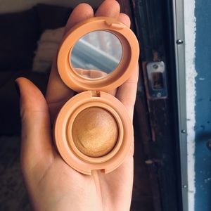 Kaja Michu Stardust Glow Highlighter